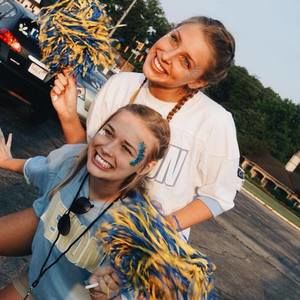 Meet your Posher, Lily